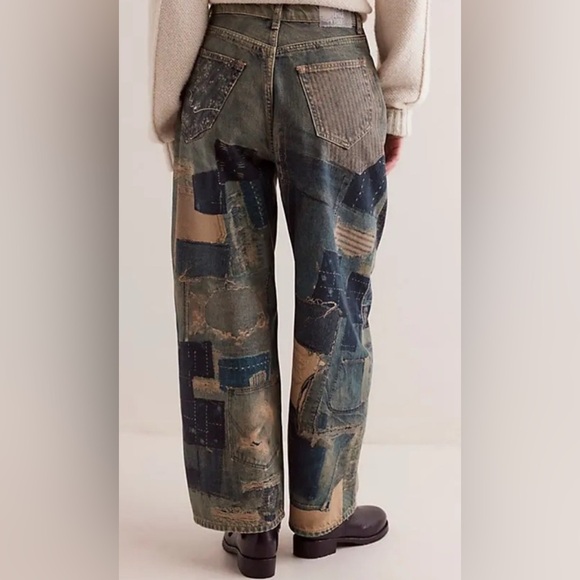 Free People We The Free Illusions Printed Relaxed Jeans Indigo Combo Size 25 NWT - Picture 8 of 10